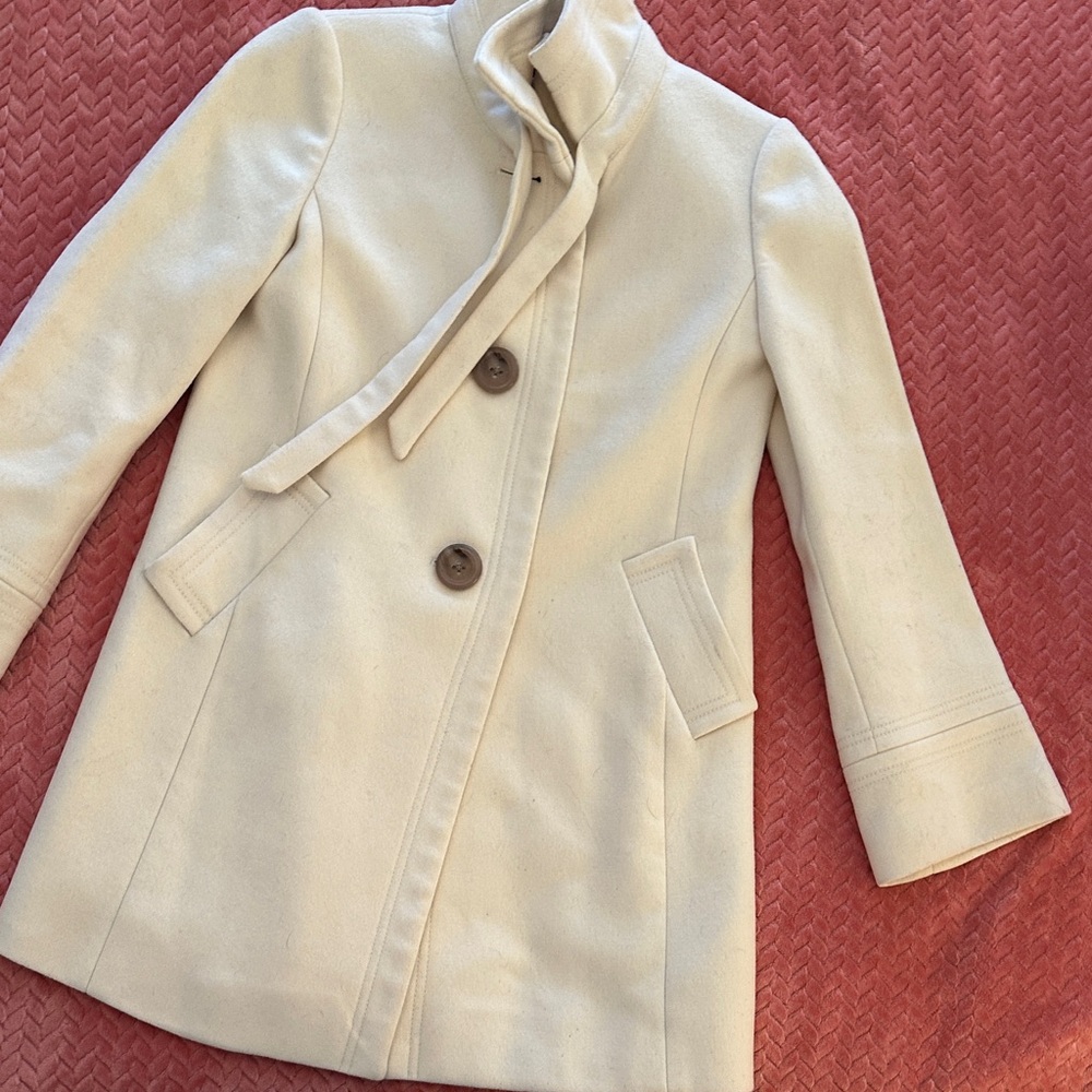J Crew 90% will 10% cashmere Elegant Cream Coat with tie details size 0 petite